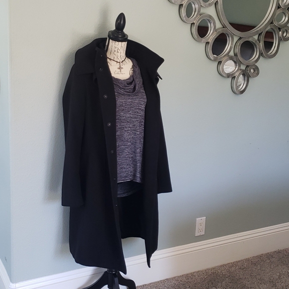 Tahari trench coat black Medium - Picture 2 of 15